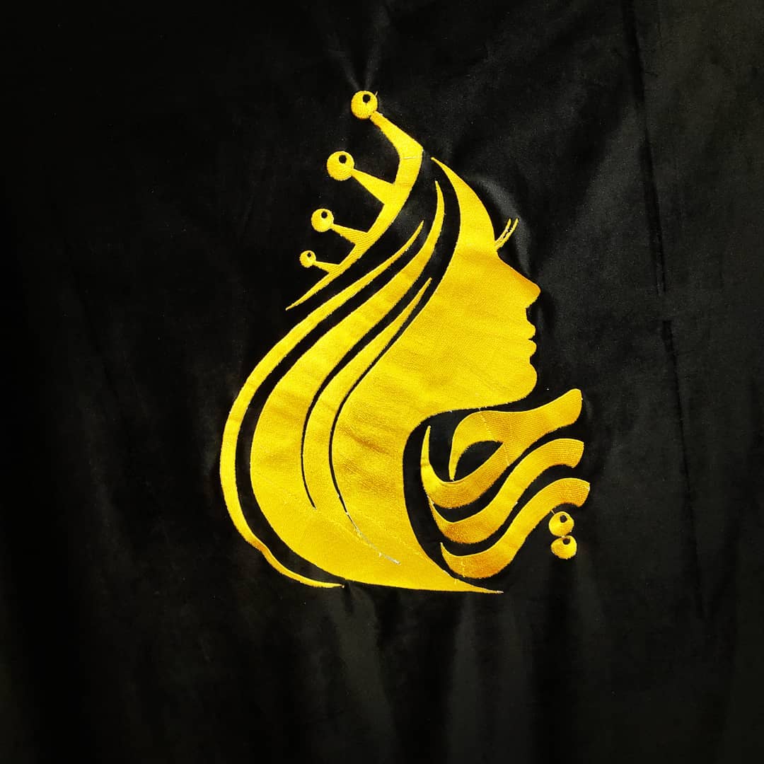 کار اجرا شده برای آریشگاه ریحانه سفارش سرکار خانم آزادی  برای زمینه عکاسی . آدرس پیج آرایشگاه Reyhan-beauty-saalon  